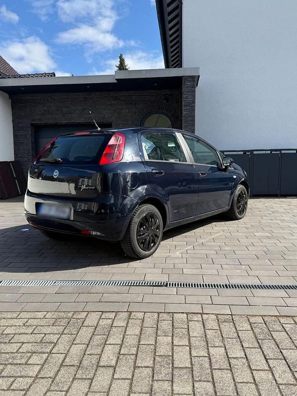 Gebraucht Fiat Punto Dynamic 65 PS (47 kW) 2007 Blau Kleinwagen