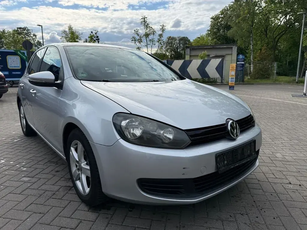 Gebraucht VW Golf VI 80 PS (58 kW) 2009 Silber Kleinwagen