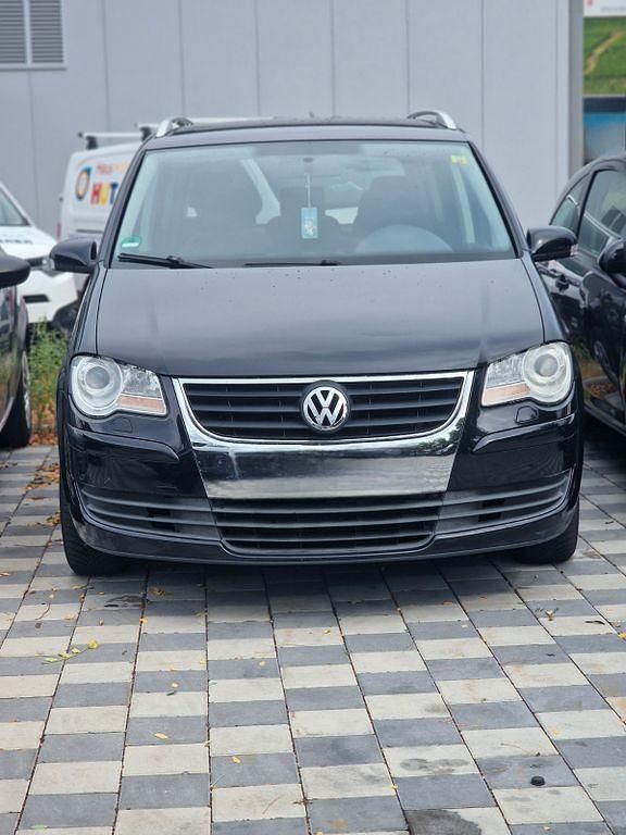 Schwarz Gebraucht 2009 VW Touran Van / Kleinbus | 2.100 € (Superpreis) - Bild 1/4