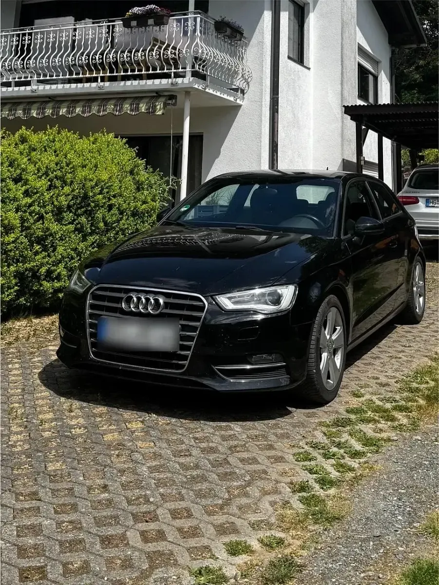 Gebraucht Audi A3 Ambiente 184 PS (135 kW) 2014 Schwarz Kleinwagen
