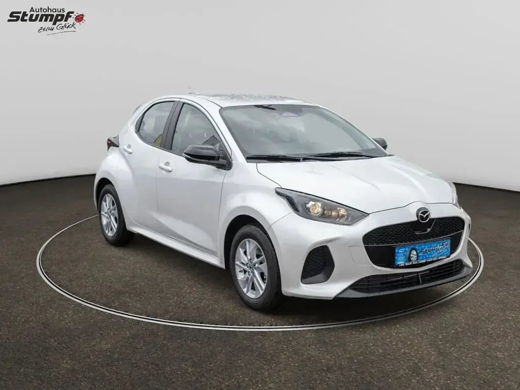 Gebraucht Mazda 2 Center-Line 116 PS (85 kW) 2024 Weiß Limousine