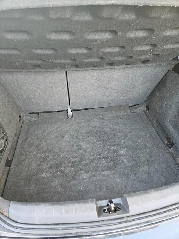 Gebraucht Seat Leon 105 PS (77 kW) 2011 Schwarz Kleinwagen