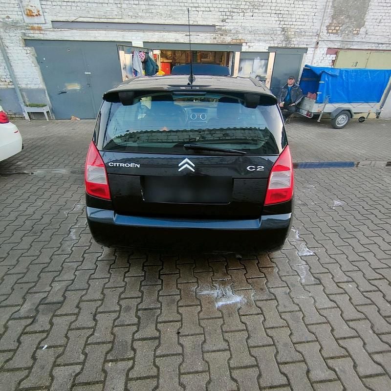 Gebraucht Citroën C2 70 PS (51 kW) 2009 Schwarz Kleinwagen