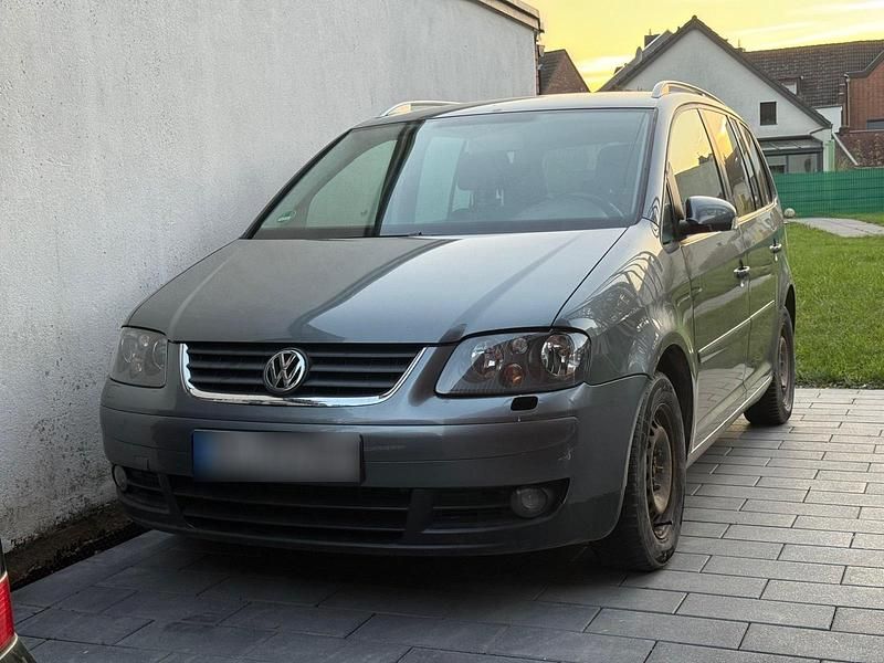 Gebraucht VW Touran 105 PS (77 kW) 2004 Grau Van / Kleinbus