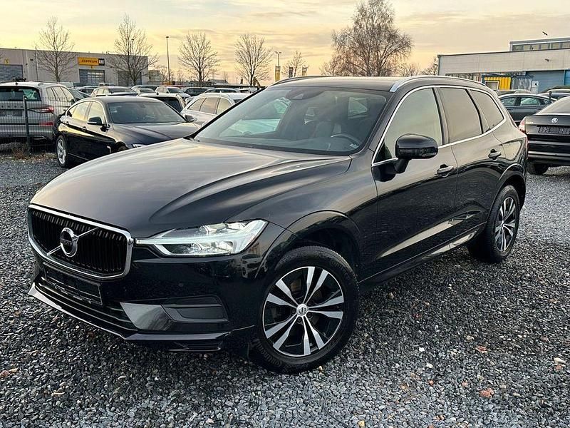 Schwarz Gebraucht 2020 Volvo XC60 Momentum SUV | 19.300 € (Superpreis) - Bild 1/4