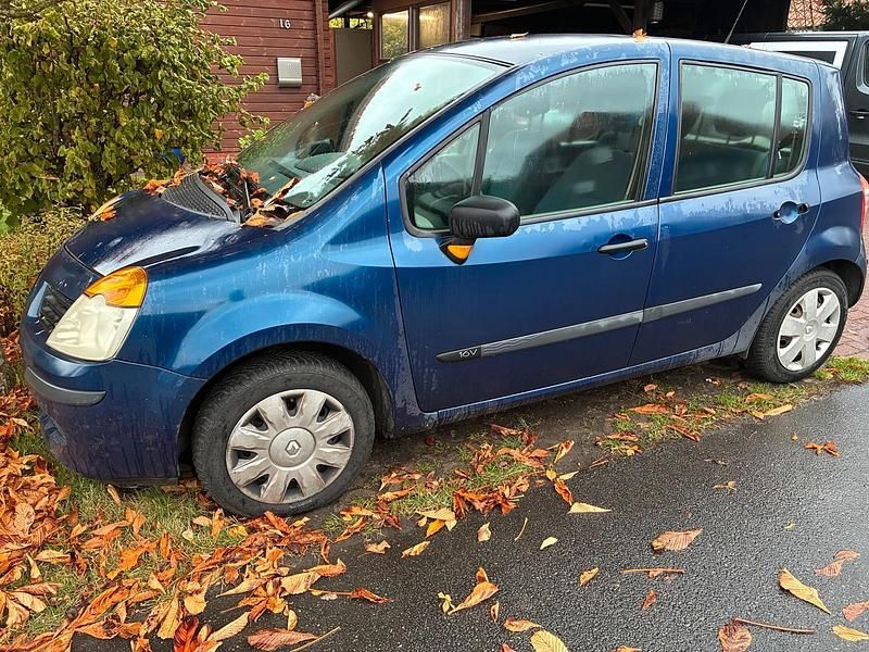 Blau Gebraucht 2004 Renault Modus Van / Kleinbus | 300 € (Superpreis) - Bild 1/4