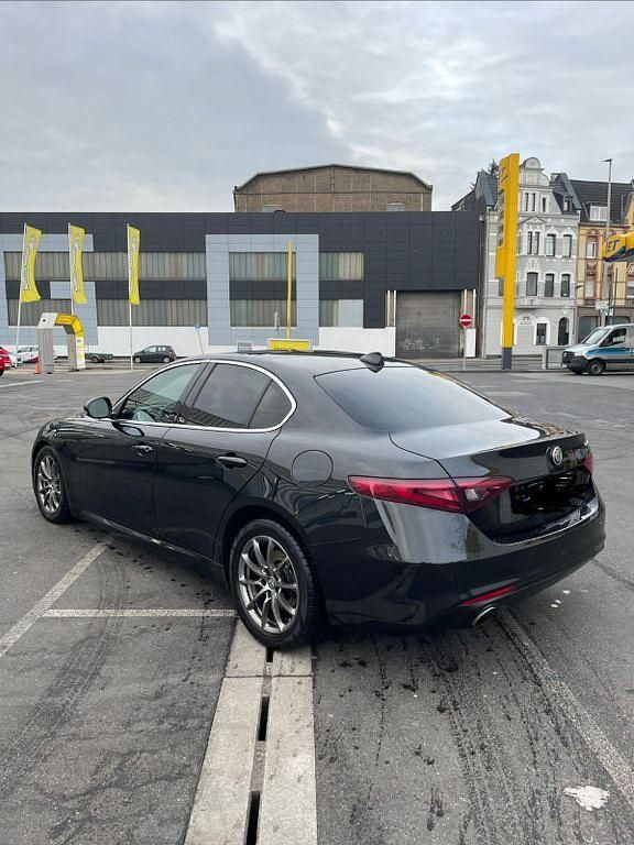 Gebraucht Alfa Romeo Giulia Sprint 200 PS (147 kW) 2017 Schwarz Limousine