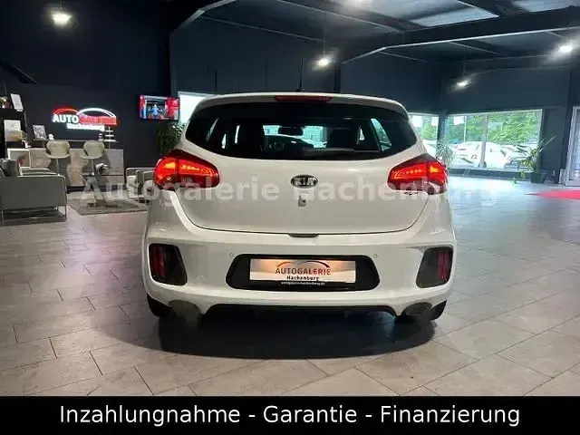 Gebraucht Kia Ceed GT-Challenge 204 PS (150 kW) 2015 Deluxe white Kleinwagen