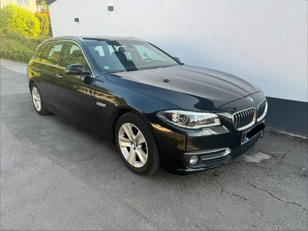 Gebraucht BMW 530 258 PS (189 kW) 2015 Schwarz Kombi