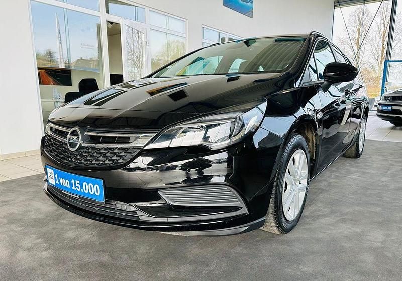 Gebraucht Opel Astra Edition 105 PS (77 kW) 2018
