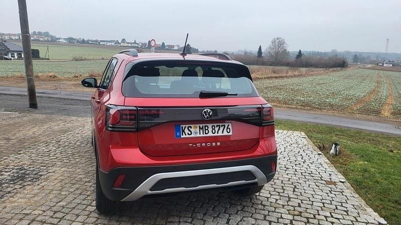 Gebraucht VW T-Cross 116 PS (85 kW) 2024 Rot SUV