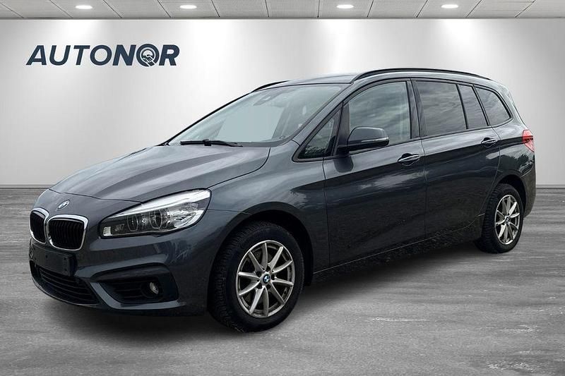 Grau Gebraucht 2017 BMW 218 Sport Line Limousine | 8.400 € (Superpreis) - Bild 1/3