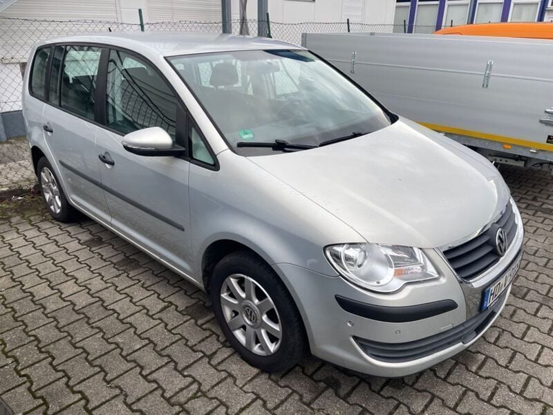 Gebraucht VW Touran Conceptline 150 PS (110 kW) 2010 Silber Van / Kleinbus