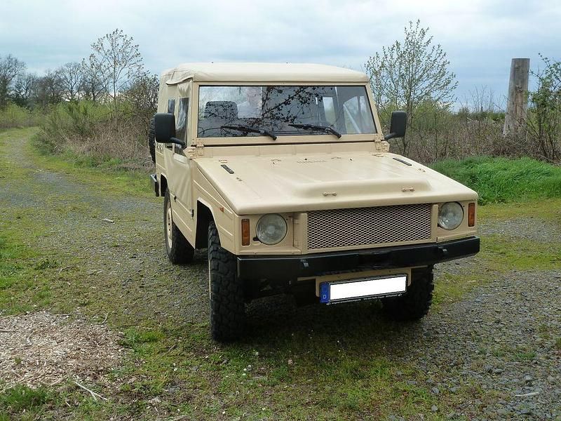 Beige Gebraucht 1985 VW Iltis Cabrio | 22.500 € - Bild 1/4