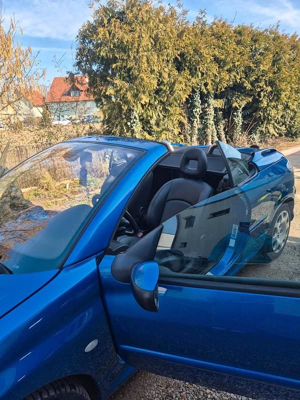 Gebraucht Peugeot 206 CC 109 PS (80 kW) 2004 Blau Cabrio