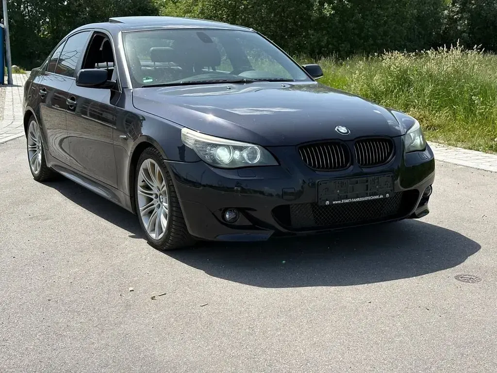 Gebraucht BMW 530 Sport Line 235 PS (172 kW) 2008 Schwarz Limousine