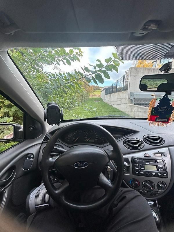 Schwarz Gebraucht 2004 Ford Focus Coupé | 600 € (Superpreis) - Bild 1/4