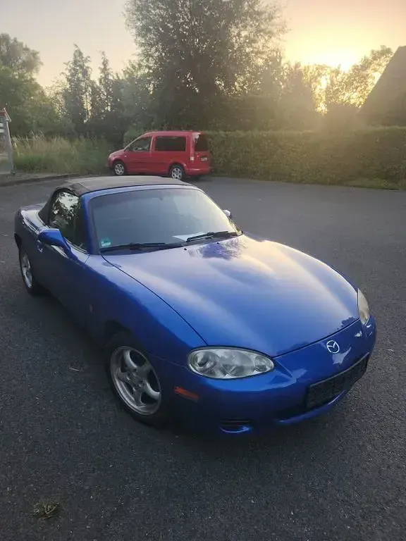 Gebraucht Mazda MX5 110 PS (80 kW) 2002 Blau Cabrio