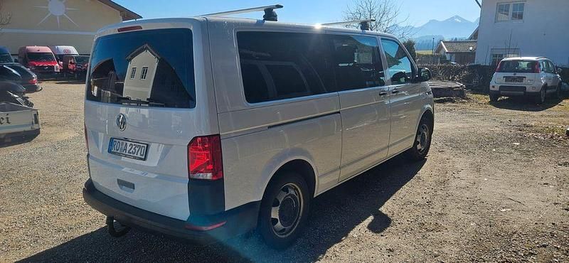Gebraucht VW Transporter 150 PS (110 kW) 2022 Candyweiss Van