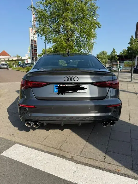 Gebraucht Audi S3 Sport 310 PS (228 kW) 2021 Grau Limousine