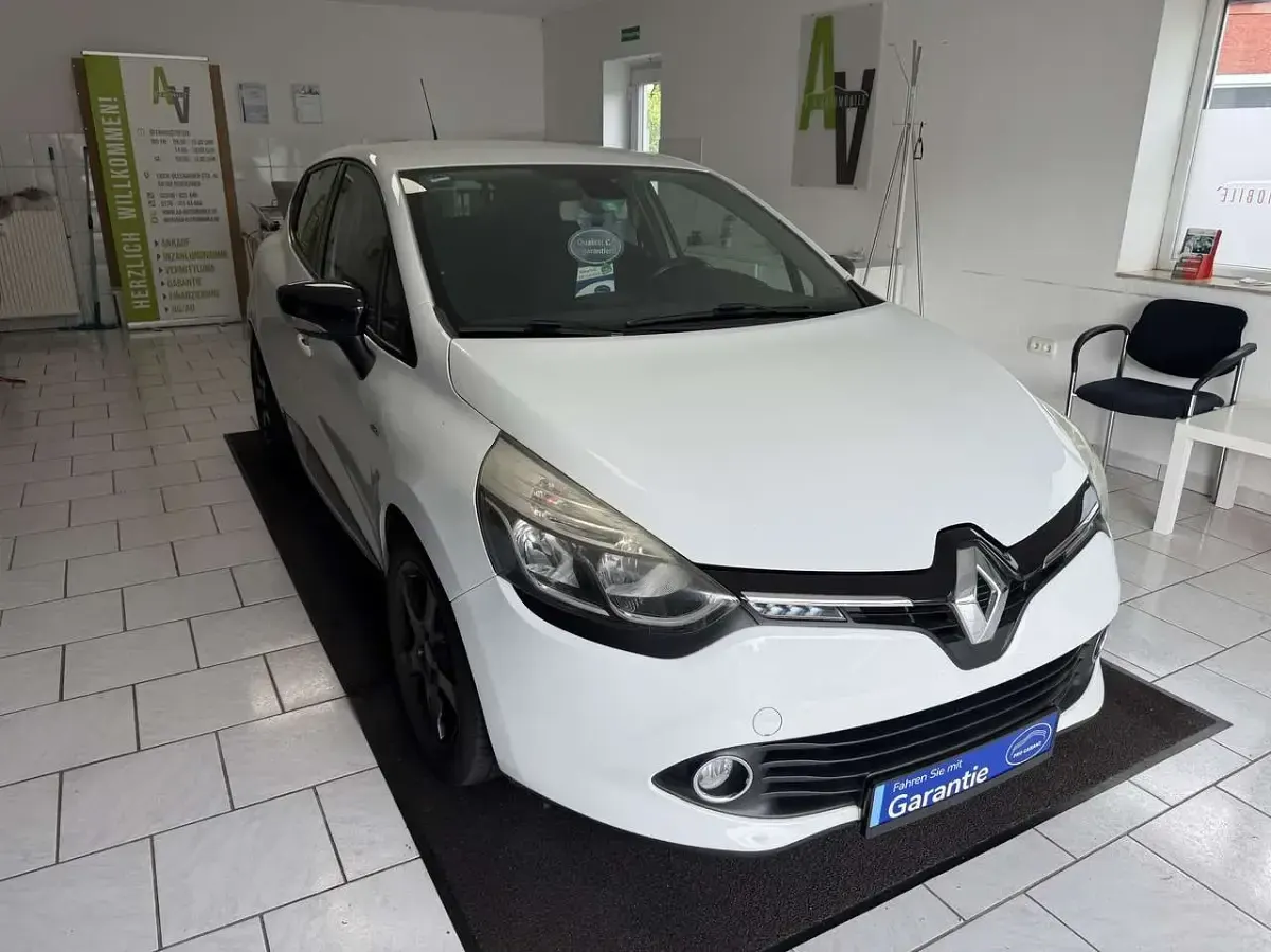 Gebraucht Renault Clio LIMITED 90 PS (66 kW) 2015 Gletscherweiss Kleinwagen