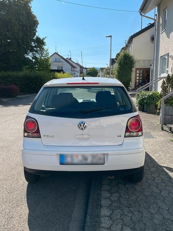 Second-hand VW Polo 80 CP (58 kW) 2009 Alb Hatchback
