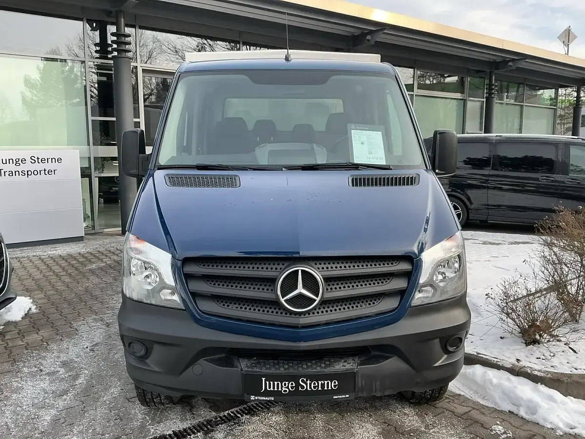 Używany Mercedes Sprinter 163 KM (119 kW) 2017 Niebieski Van