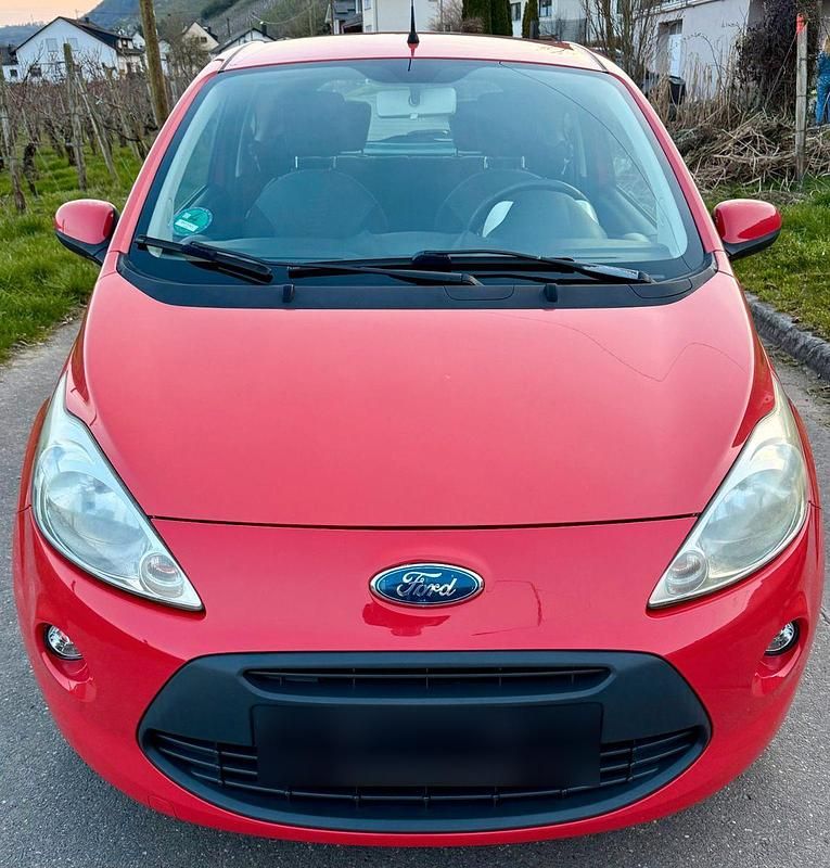 Gebraucht Ford Ka Titanium 69 PS (50 kW) 2010 Rot Kleinwagen