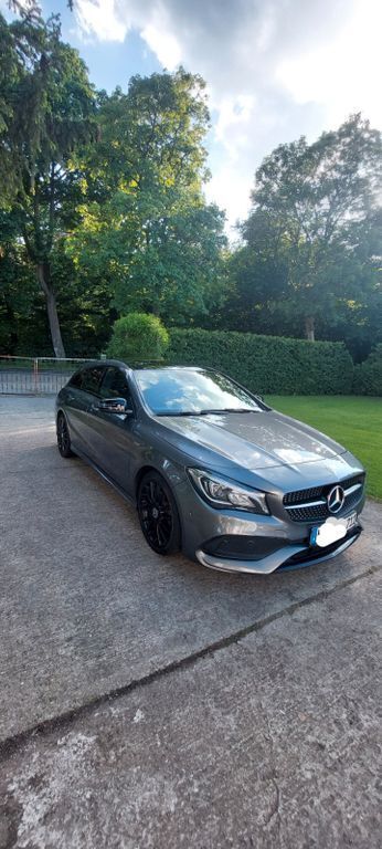 Grau Gebraucht 2019 Mercedes CLA220 Shooting Brake Kombi | 19.500 € (Guter Preis) - Bild 1/4