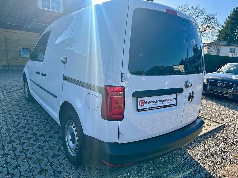 Usata VW Caddy 102 CV (75 kW) 2018 Bianco Monovolume