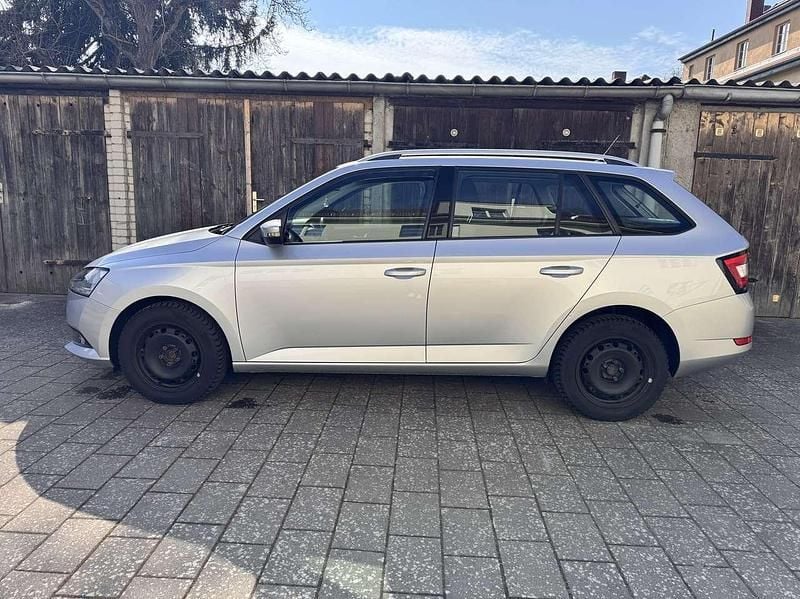 Gebraucht Skoda Fabia Style 95 PS (69 kW) 2019 Grau Kombi
