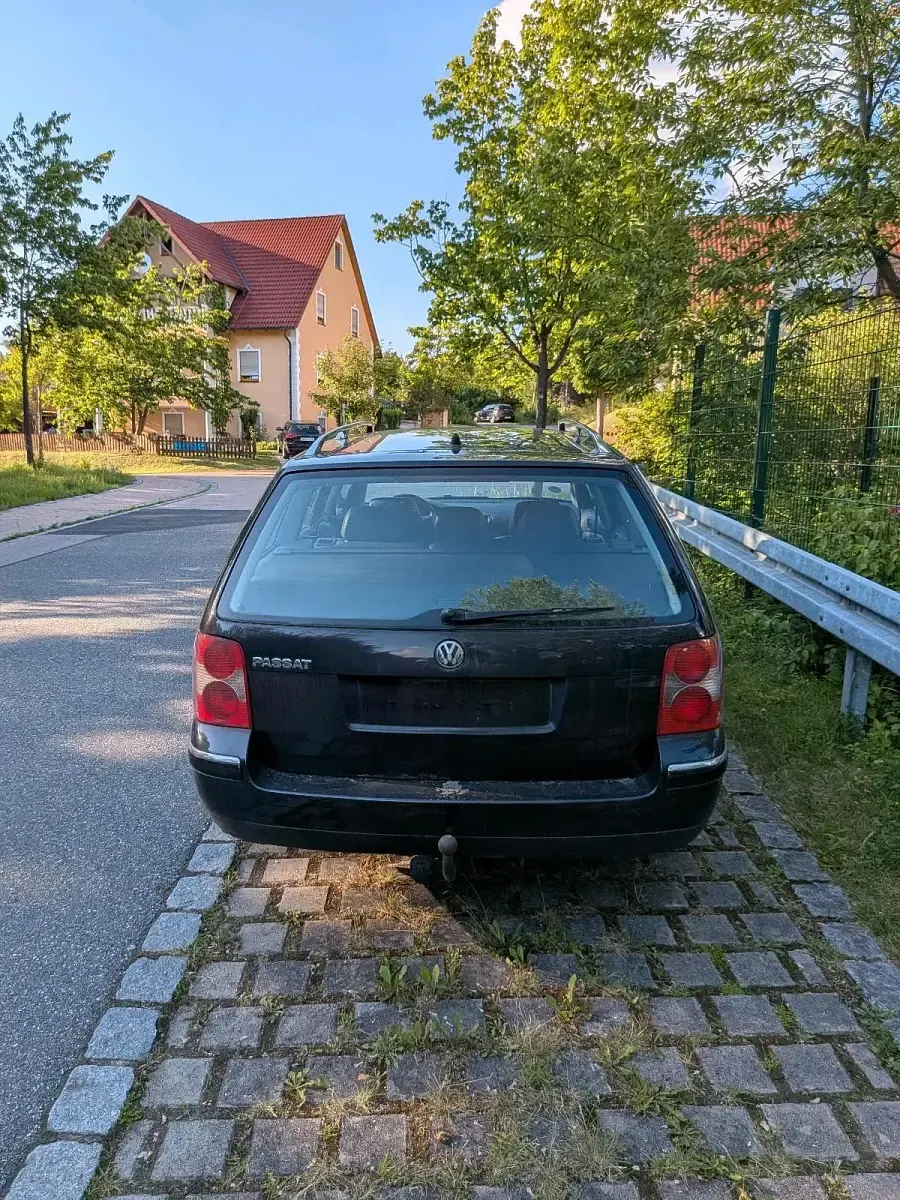Gebraucht VW Passat Highline 131 PS (96 kW) 2004 Schwarz Kombi
