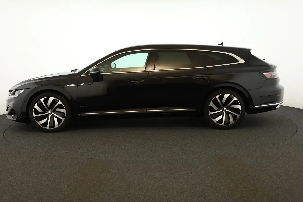 Gebraucht VW Arteon R-line 200 PS (147 kW) 2022 Deep black perleffekt