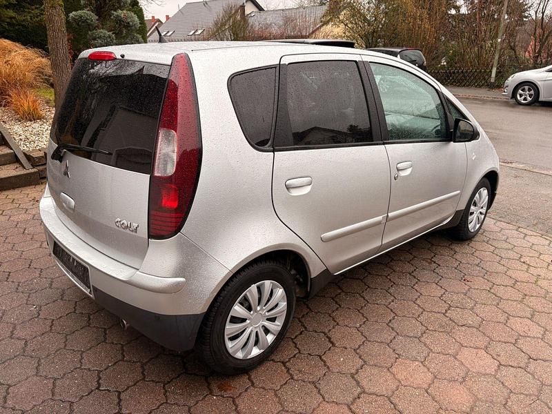 Gebraucht Mitsubishi Colt Motion 95 PS (69 kW) 2008 Silber Kleinwagen