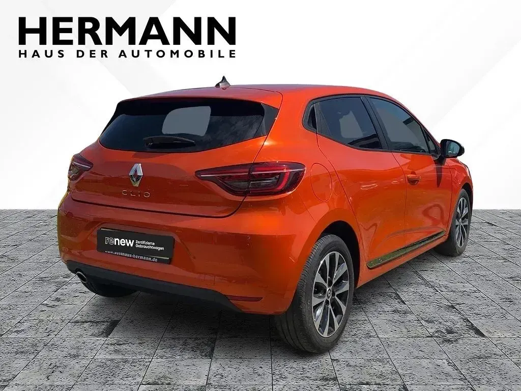 Gebraucht Renault Clio V Zen 91 PS (66 kW) 2022 Orange Limousine