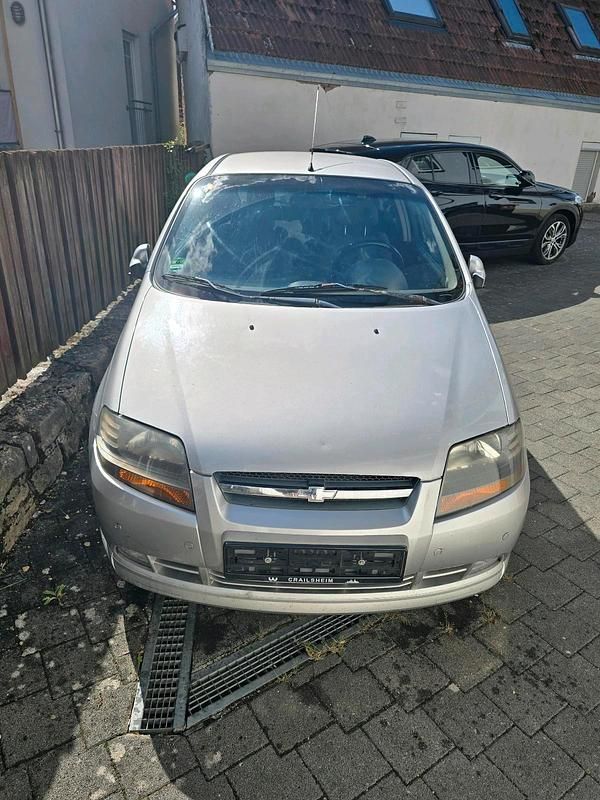 Grau Gebraucht 2008 Chevrolet Kalos Kleinwagen | 1.100 € (Superpreis) - Bild 1/4