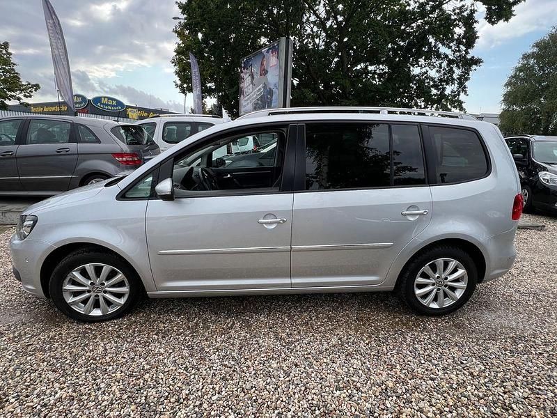 Gebraucht VW Touran Highline 170 PS (125 kW) 2012 Reflexsilber Van / Kleinbus