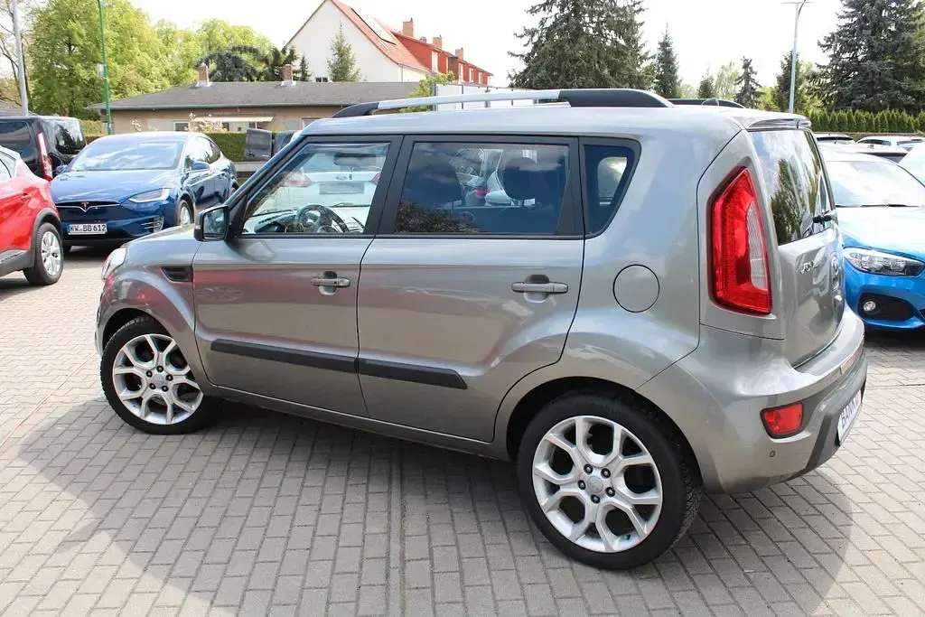 Gebraucht Kia Soul Spirit 128 PS (94 kW) 2013 Silber SUV