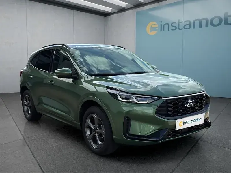 Gebraucht Ford Kuga ST-Line 242 PS (177 kW) 2025 Grün SUV