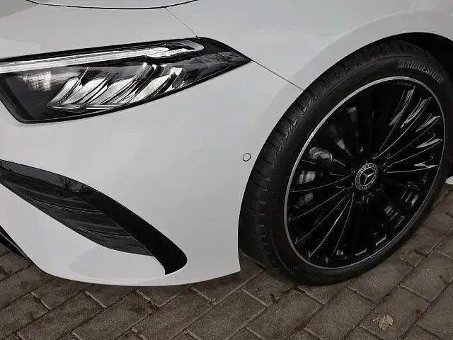 Gebraucht Mercedes A200 Edition 163 PS (119 kW) 2026