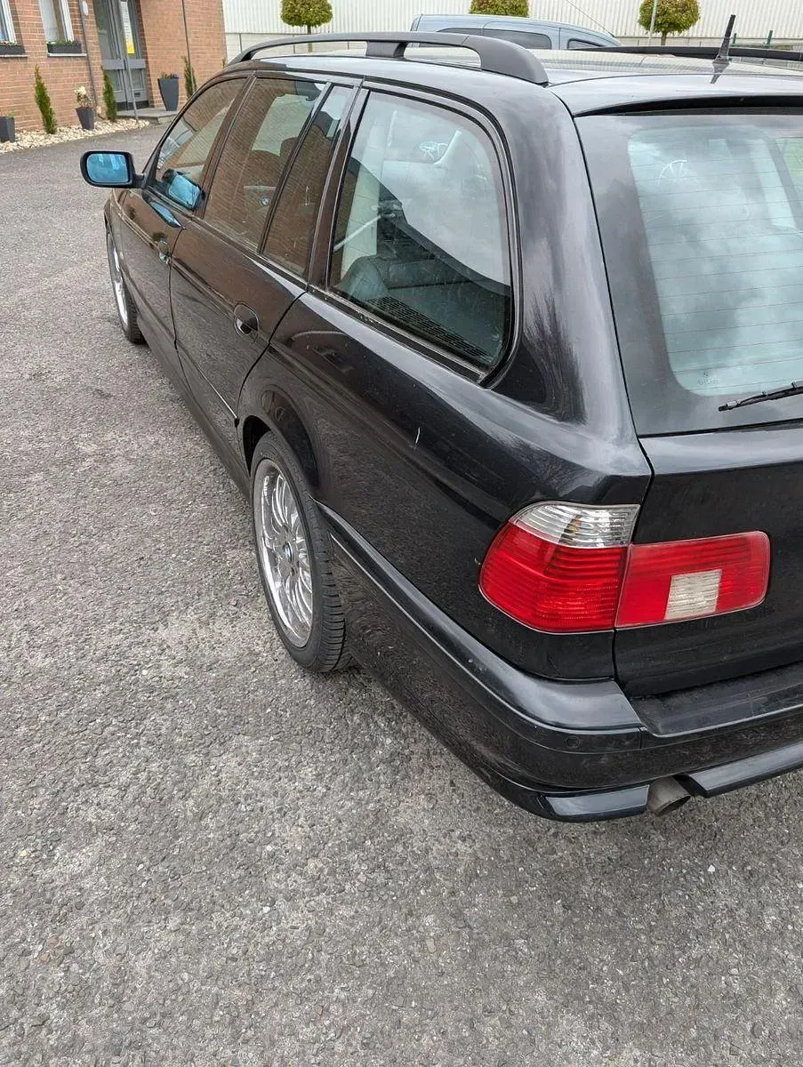 Gebraucht BMW 525 192 PS (141 kW) 2002 Schwarz Kombi