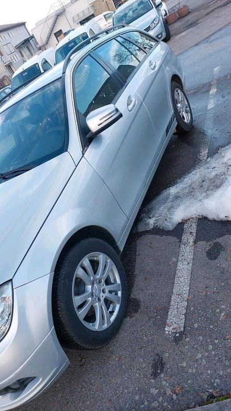 Gebraucht Mercedes C200 136 PS (100 kW) 2009 Silber Kombi