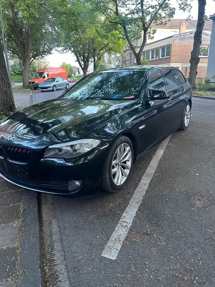 Usata BMW 520 184 CV (135 kW) 2012 Nero Station wagon