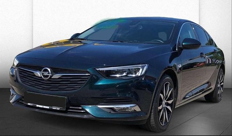 Grün Gebraucht 2018 Opel Insignia Business Limousine | 14.500 € (Etwas zu teuer) - Bild 1/4