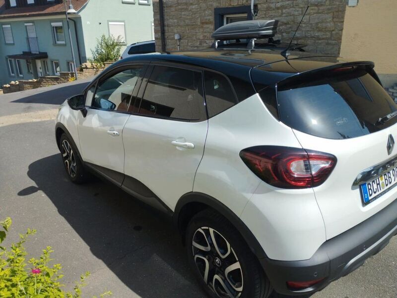 Weiß Gebraucht 2017 Renault Captur SUV | 9.850 € (Guter Preis) - Bild 1/4