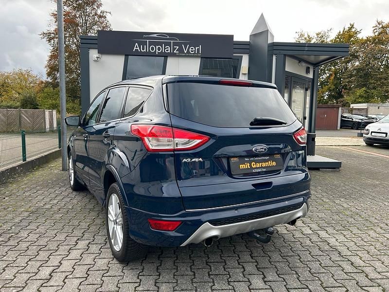Gebraucht Ford Kuga 180 PS (132 kW) 2015 Blau SUV