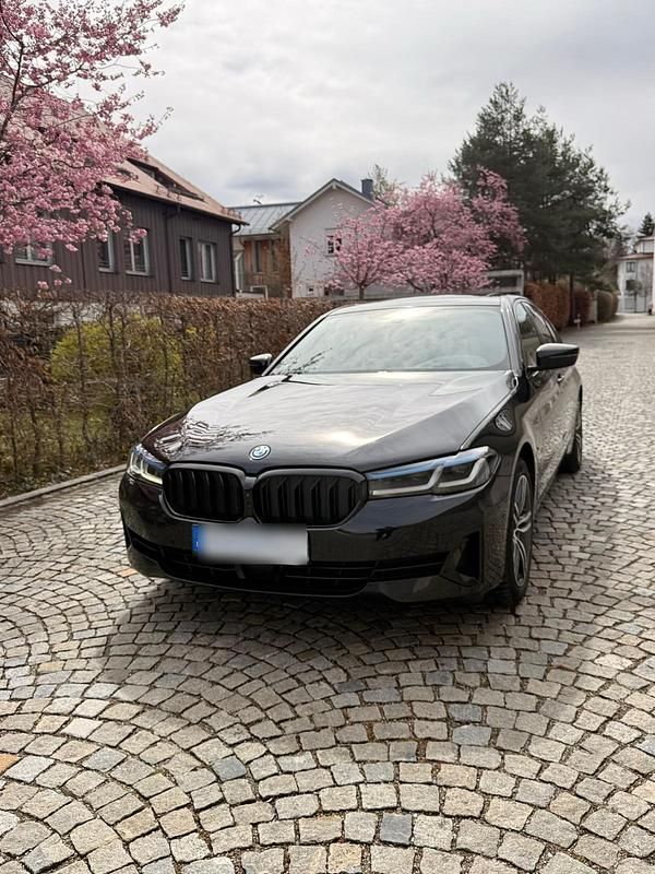 Gebraucht BMW 530e 292 PS (214 kW) 2021 Schwarz Limousine
