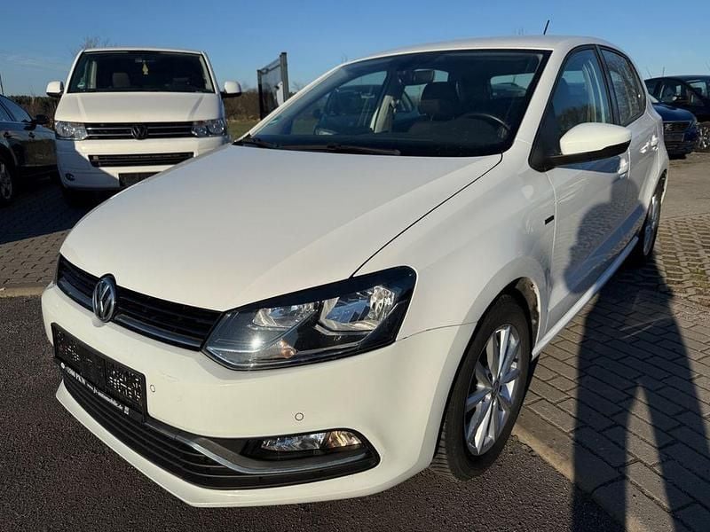 Gebraucht VW Polo 75 PS (55 kW) 2015 Weiß Kleinwagen