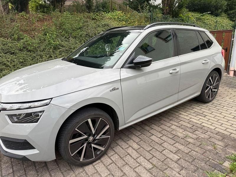 Grau Gebraucht 2020 Skoda Kamiq Monte Carlo SUV | 19.200 € (Fairer Preis) - Bild 1/3