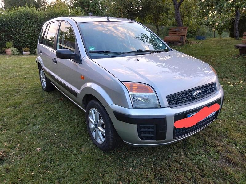 Silber Gebraucht 2006 Ford Fusion Kleinwagen | 3.800 € (Etwas zu teuer) - Bild 1/4